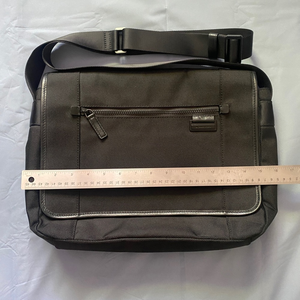 Michael Kors Shoulder Messenger Bag: Black Solid Color Fabric - Magnetic Closure